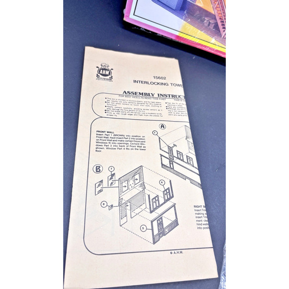 AHM Kit Interlocking Tower Building HO Scale Train Layout #15602 Lighted - Picture 16 of 16